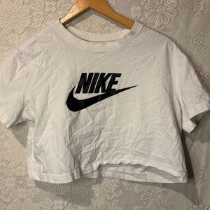 Nike white and black loose fit cropped tee shirt
